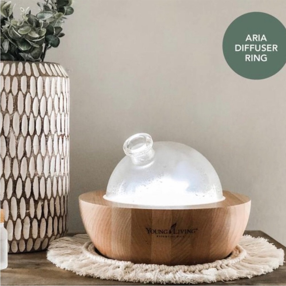 Young Living Aria Diffuser LIKE NEW